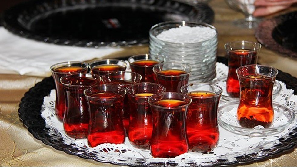 ogretmenlere-gorulmemis-yasak-cay-kahve-yok.jpg