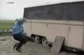komik-ilginc-hareketli-gifler-resimler-gif-oynayan-1.gif komik-ilginc-hareketli-gifler-resimler-gif-oynayan-1.gif