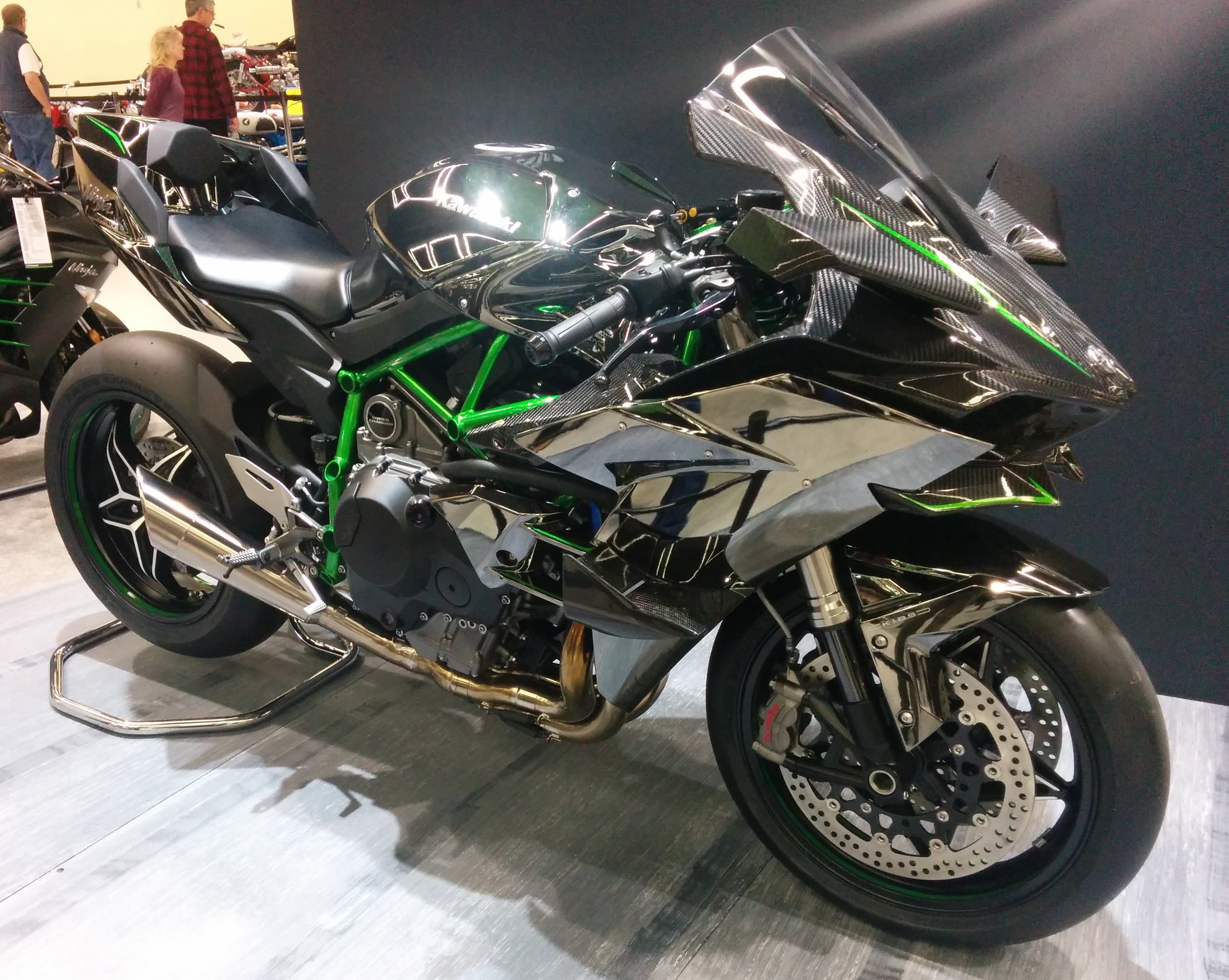 Kawasaki_Ninja_H2R_Seattle_motorcycle_show.jpg