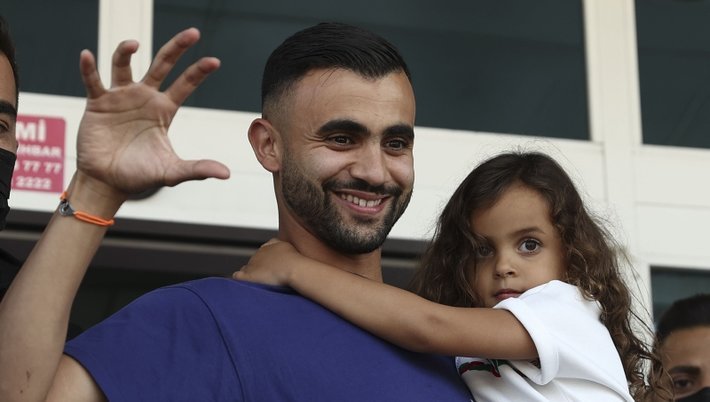 710x402-ve-besiktas-rachid-ghezzal-transferini-bitirdi-burada-oldugum-icin-1628618444519.jpg 710x402-ve-besiktas-rachid-ghezzal-transferini-bitirdi-burada-oldugum-icin-1628618444519.jpg
