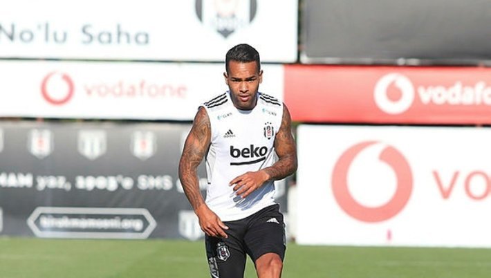 710x402-son-dakika-transfer-haberi-besiktasin-yeni-yildizi-alex-teixeira-form-durumuyla-herkes...jpg 710x402-son-dakika-transfer-haberi-besiktasin-yeni-yildizi-alex-teixeira-form-durumuyla-herkes...jpg