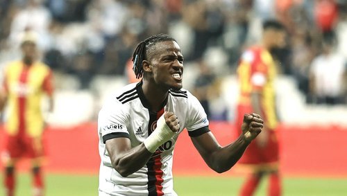 500x283-son-dakika-besiktas-yeni-malatyaspor-maci-sonrasi-michy-batshuayiden-galibiyet-sozler...jpeg